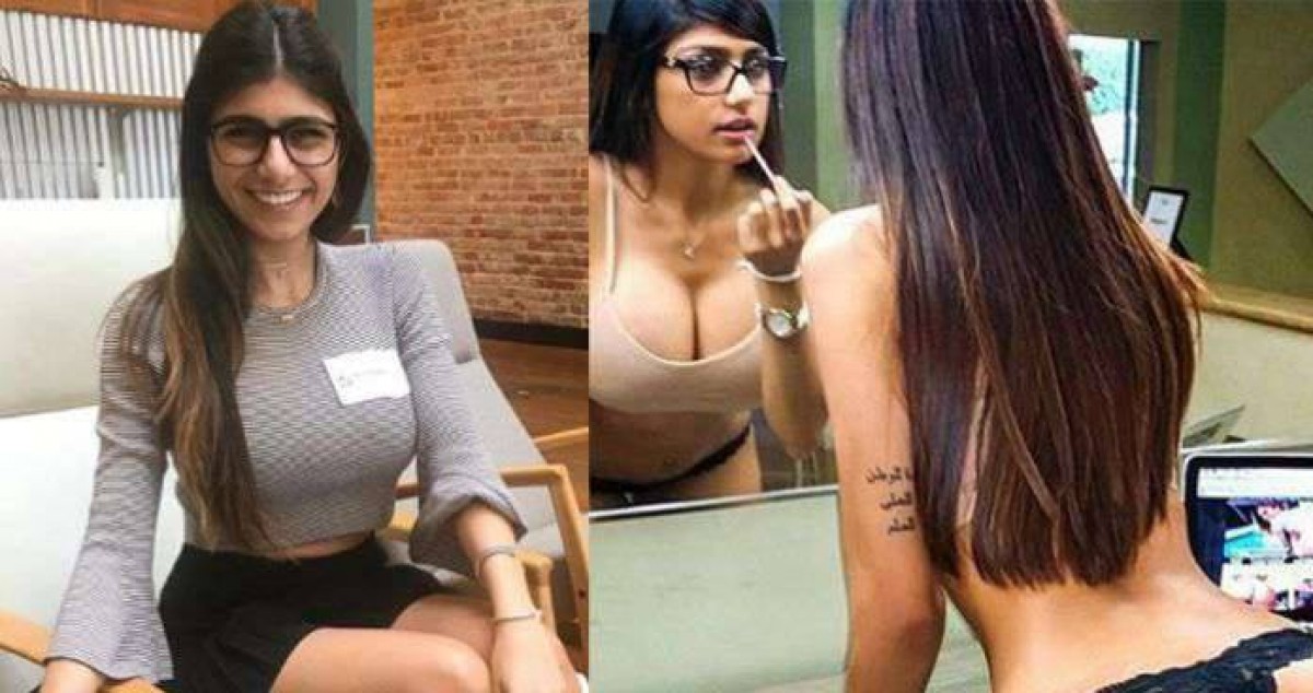 Mia Khalifa Plays In The Library 7